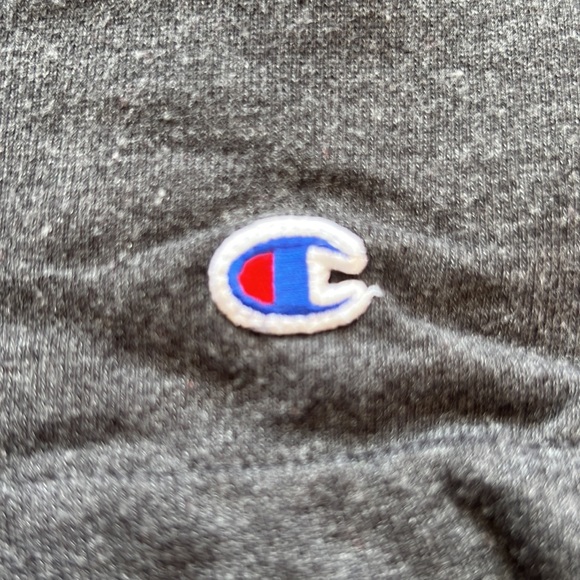 Champion grey shorts - Picture 2 of 4